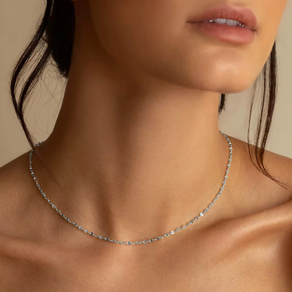 Pucker Up Lip Chain